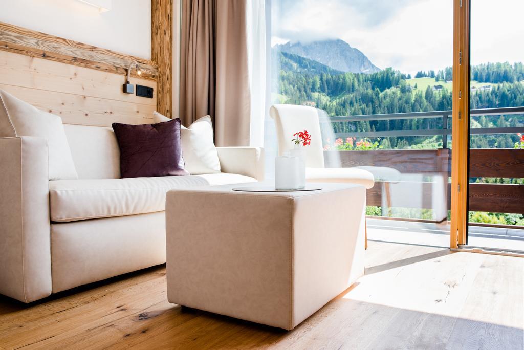 Vitalhotel Dosses Santa Cristina Val Gardena Kültér fotó