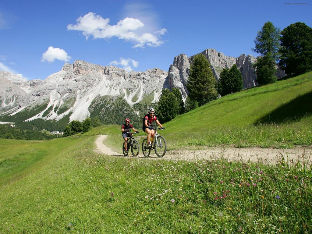 Vitalhotel Dosses Santa Cristina Val Gardena Kültér fotó