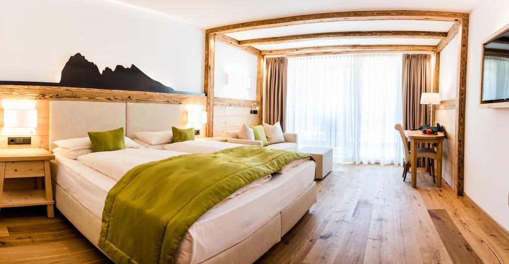 Vitalhotel Dosses Santa Cristina Val Gardena Kültér fotó